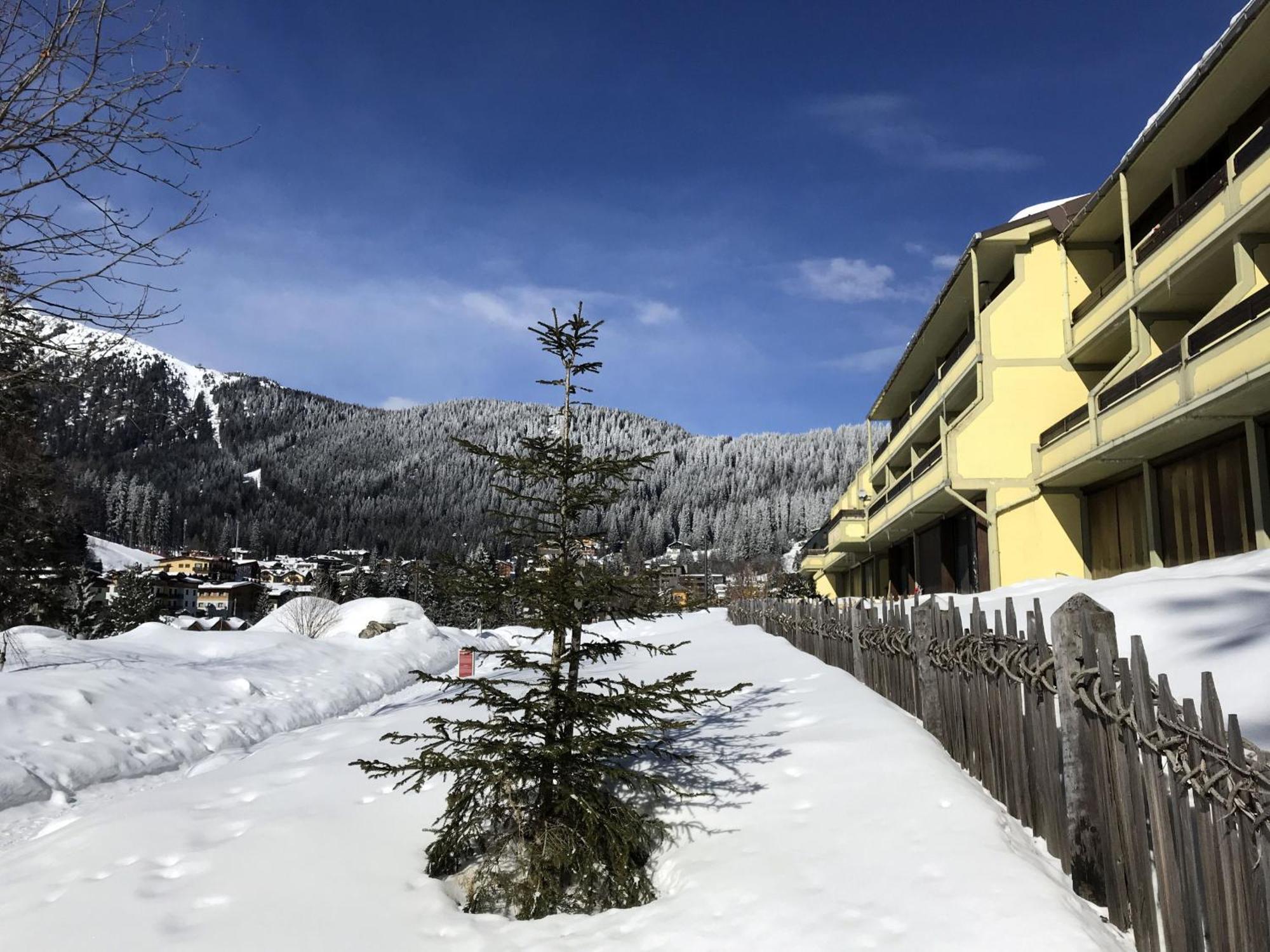 Residenza Silvana Madonna Eksteriør bilde